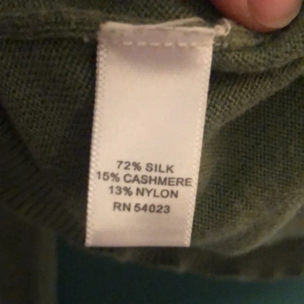 Banana Republic Silk Cashmere V-Neck Sweater S